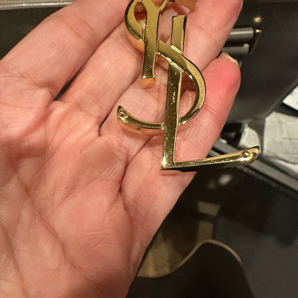 Saint Laurent Cabas Monogram Small Bag - Picture 8 of 13